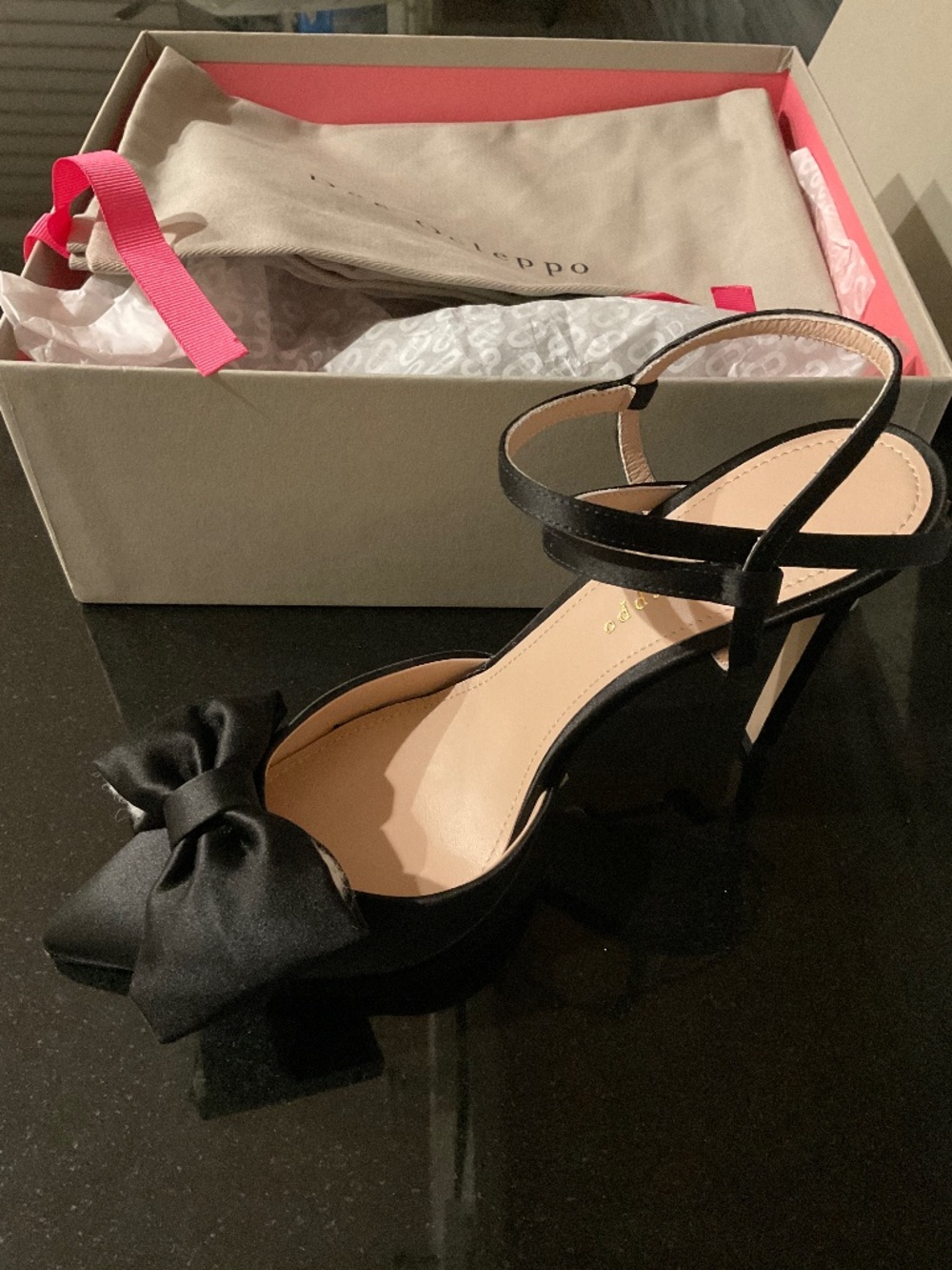 NWT New Dee Ocleppo satin Black bow heels Size 40